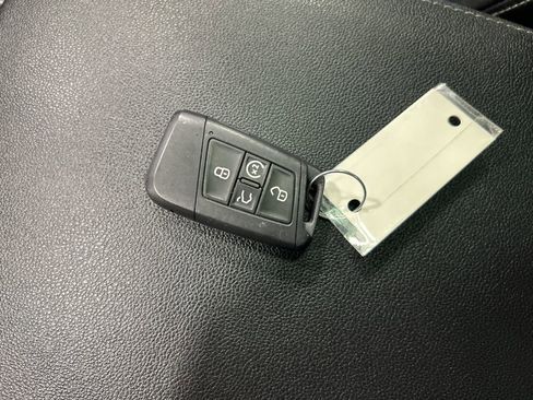 Used 2021 Volkswagen Atlas SE w/ Panoramic Sunroof Package image 21