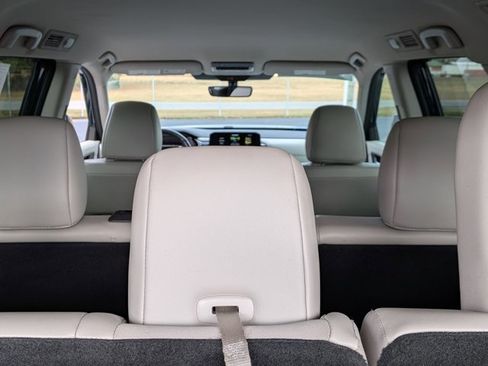 Certified 2023 Nissan Pathfinder SL image 30