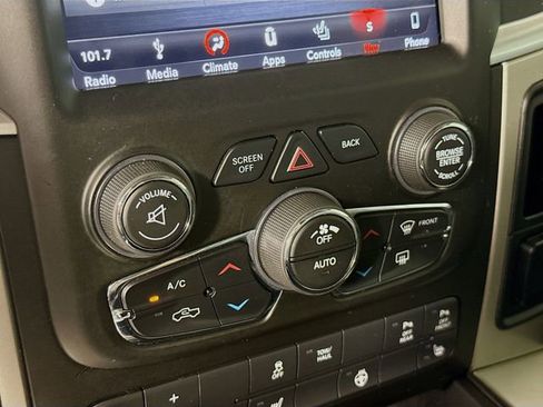 Used 2019 RAM 1500 Big Horn AWD/4WD image 18