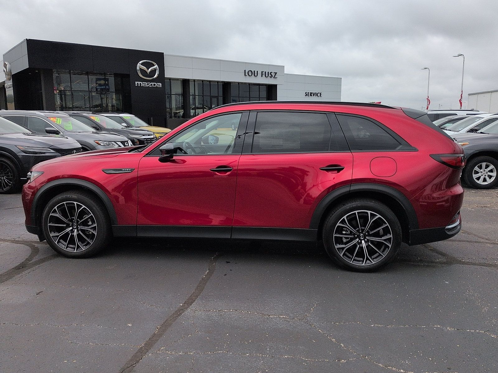Certified 2025 MAZDA CX-70 Plug-In Hybrid w/ Premium Pkg AWD/4WD image 4