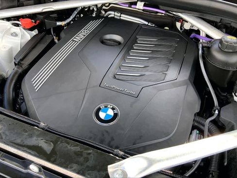 Used 2023 BMW X5 sDrive40i w/ M Sport Package RWD image 32