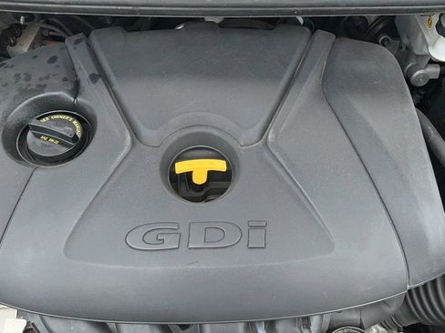 Used 2015 Hyundai Elantra GT FWD image 42