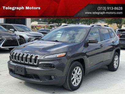 Used 2017 Jeep Cherokee Latitude w/ Safety/Convenience Group