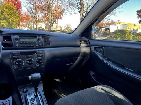 Used 2006 Toyota Corolla S image 28