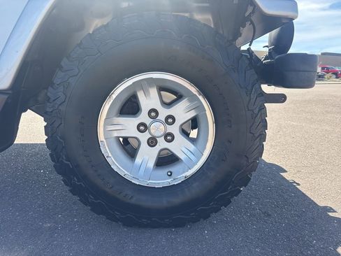 Used 2005 Jeep Wrangler Unlimited image 21