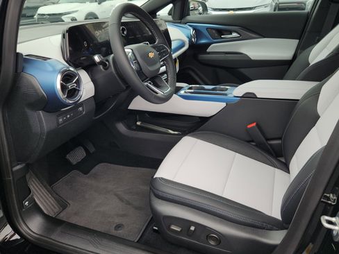 New 2026 Chevrolet Equinox EV LT image 6