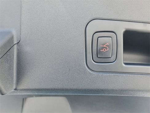 Used 2013 Tesla Model S Base image 7