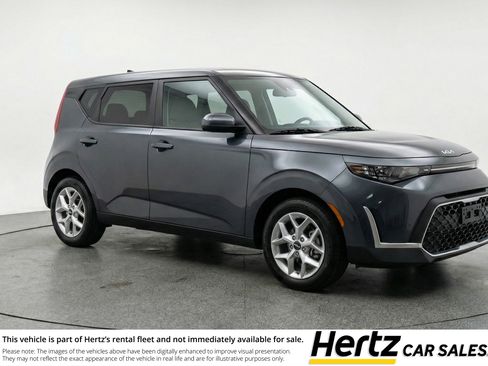 Used 2025 Kia Soul LX w/ LX Technology Package FWD image 1