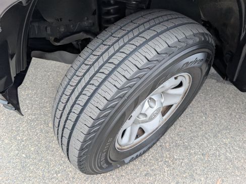 Used 2023 Toyota Tacoma SR5 RWD image 21