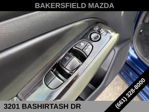 Used 2024 Nissan Altima 2.5 SR w/ SR Premium Package FWD image 11