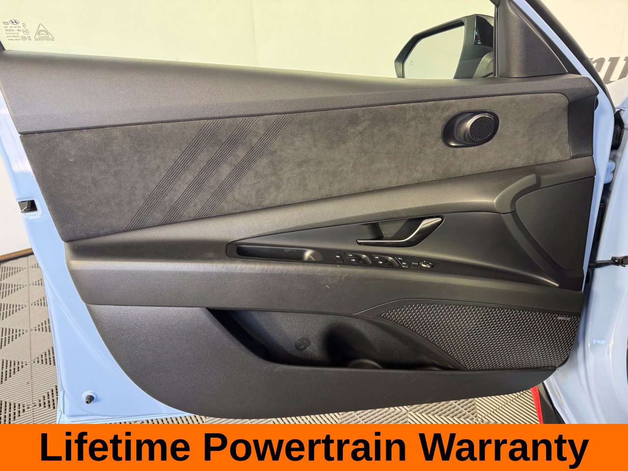 Used 2023 Hyundai Elantra N FWD image 11