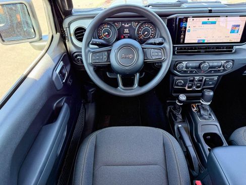 New 2026 Jeep Gladiator Sport image 10