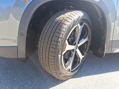 New 2026 Volkswagen Tiguan SE image 30