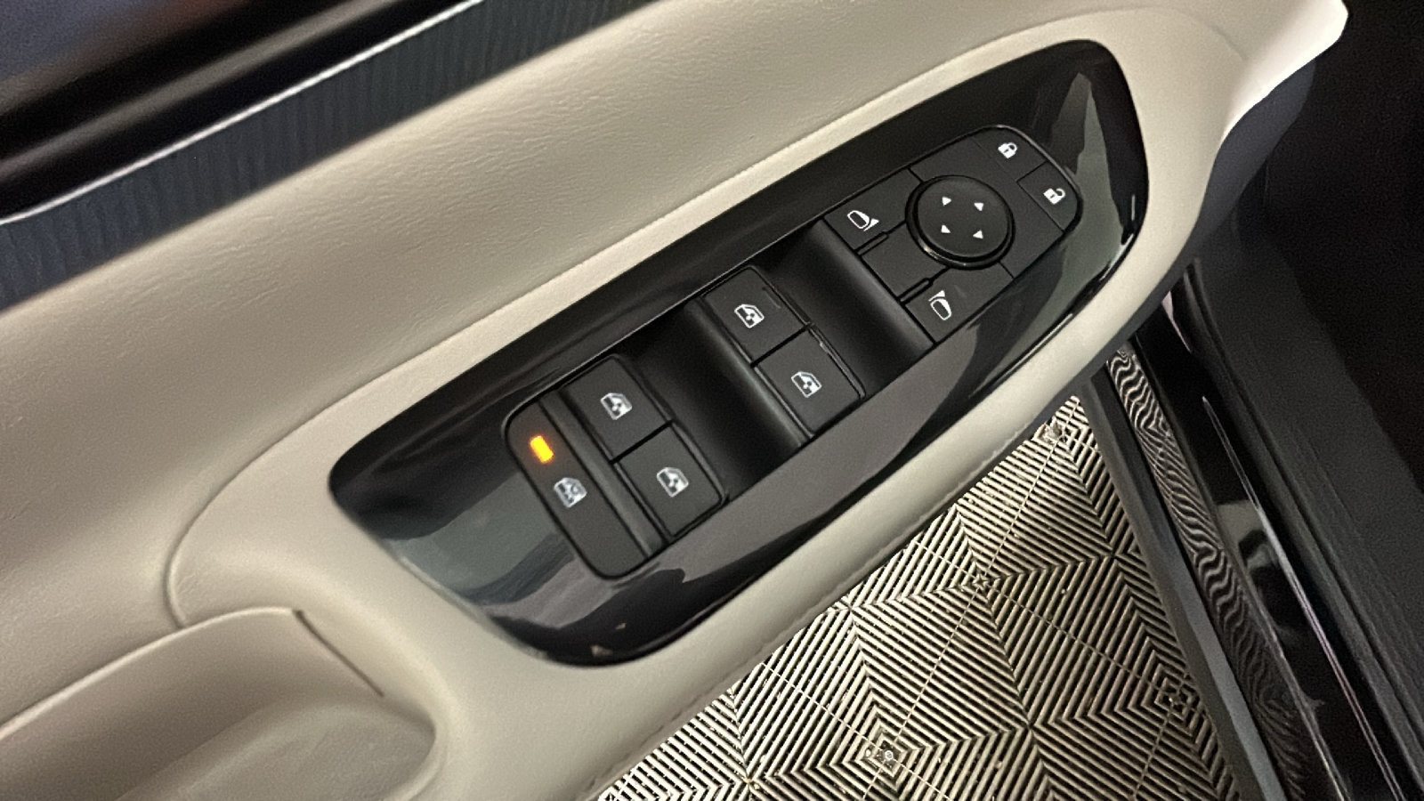 Used 2026 Nissan Murano SL AWD/4WD image 13