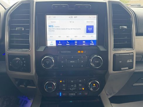 Used 2021 Ford F250 Lariat w/ Lariat Value Package AWD/4WD image 22