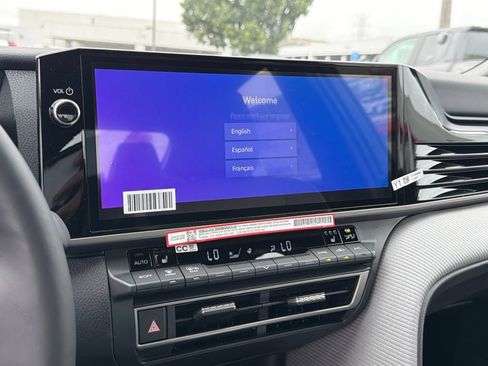 New 2026 Toyota Camry SE FWD image 29