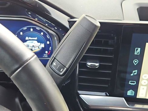 Used 2023 Chevrolet Silverado 1500 LT image 29