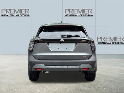 New 2026 Nissan Kicks SR FWD image 21