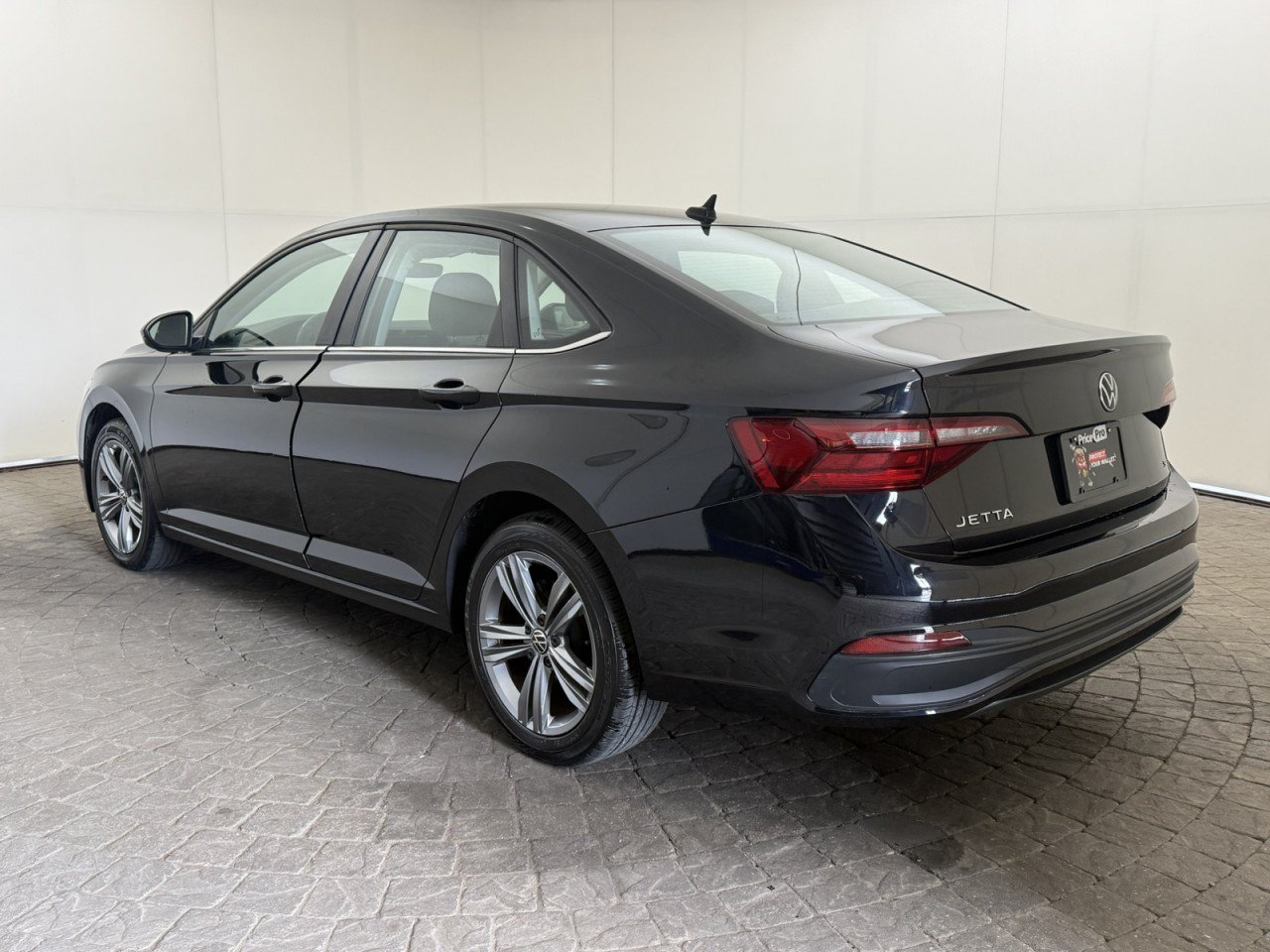 Used 2024 Volkswagen Jetta SE FWD image 5