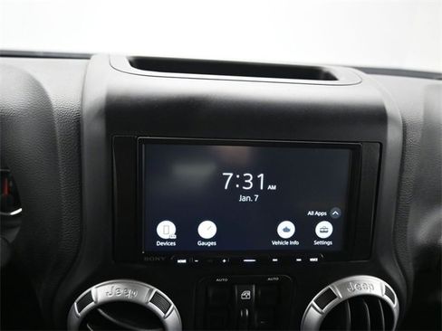 Used 2014 Jeep Wrangler Unlimited Sahara w/ Connectivity Group image 28