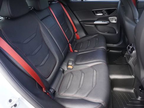 Used 2024 Mercedes-Benz GLC 43 AMG 4MATIC image 27