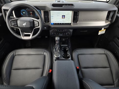 New 2026 Ford Bronco Outer Banks AWD/4WD image 19