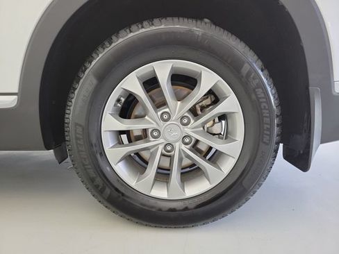 Used 2019 Hyundai Santa Fe SE AWD/4WD image 12