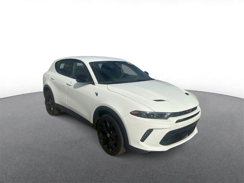 Used 2024 Dodge Hornet GT image 2