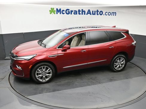 Used 2023 Buick Enclave Essence w/ Experience Buick Package AWD/4WD image 24