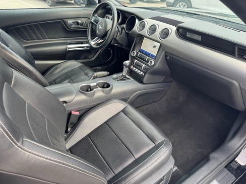 Used 2021 Ford Mustang Premium image 10