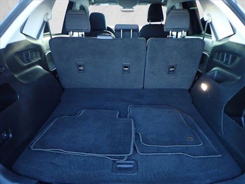 Used 2023 Ford Edge SE w/ Black Appearance Package image 8