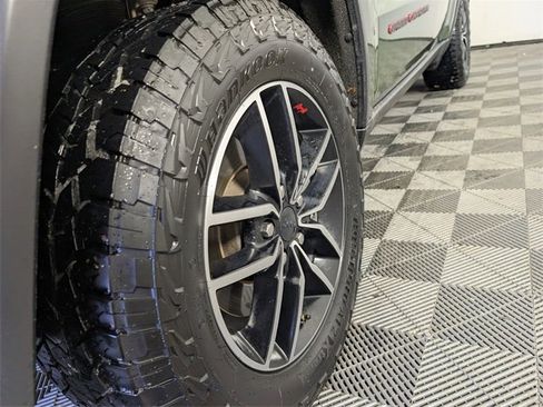 Used 2019 Jeep Grand Cherokee Trailhawk w/ Trailhawk Luxury Group image 9