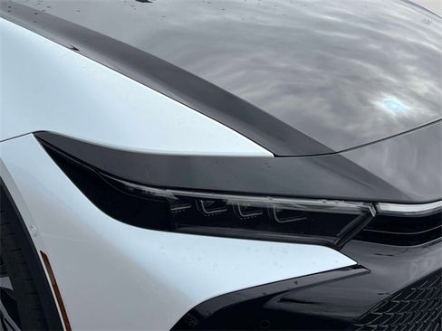 Certified 2024 Toyota Crown Platinum image 12