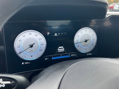 Used 2024 Hyundai Elantra SEL image 20