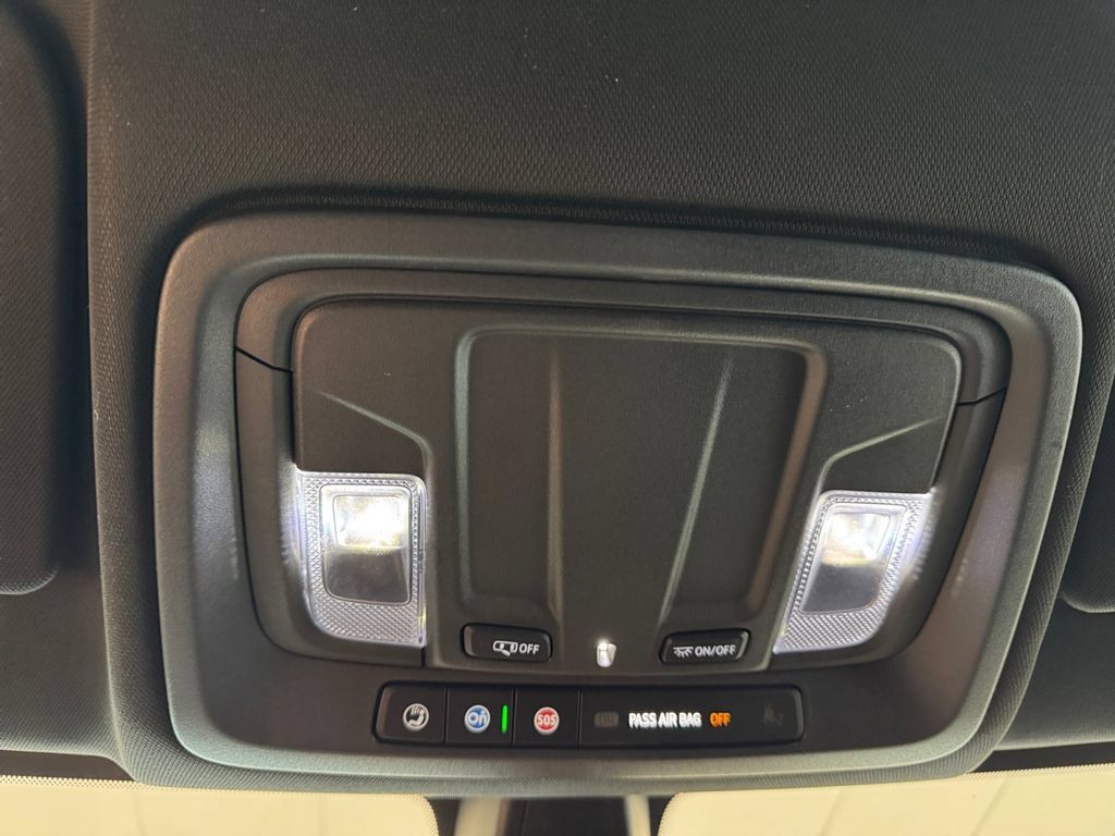 Used 2022 GMC Sierra 1500 AT4 AWD/4WD image 23
