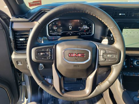 Certified 2025 GMC Sierra 1500 AT4 w/ AT4 Premium Package image 21