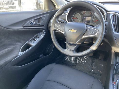Used 2024 Chevrolet Malibu LT image 15