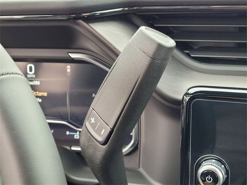 Used 2025 GMC Sierra 2500 AT4 image 23