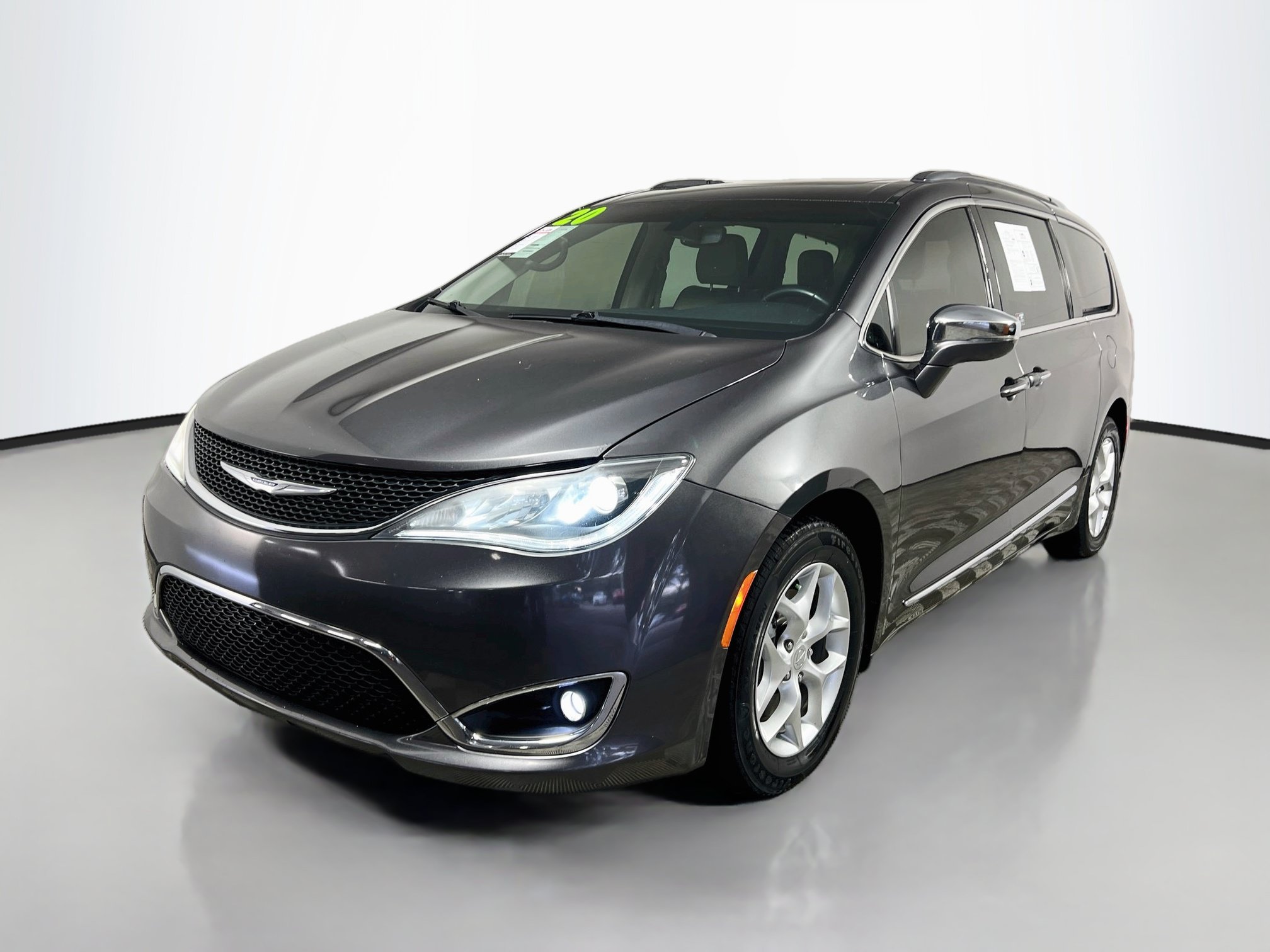 Used 2020 Chrysler Pacifica Limited FWD image 10