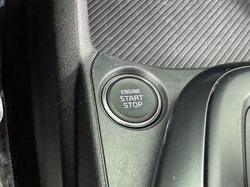 Used 2025 Kia K4 FWD image 22