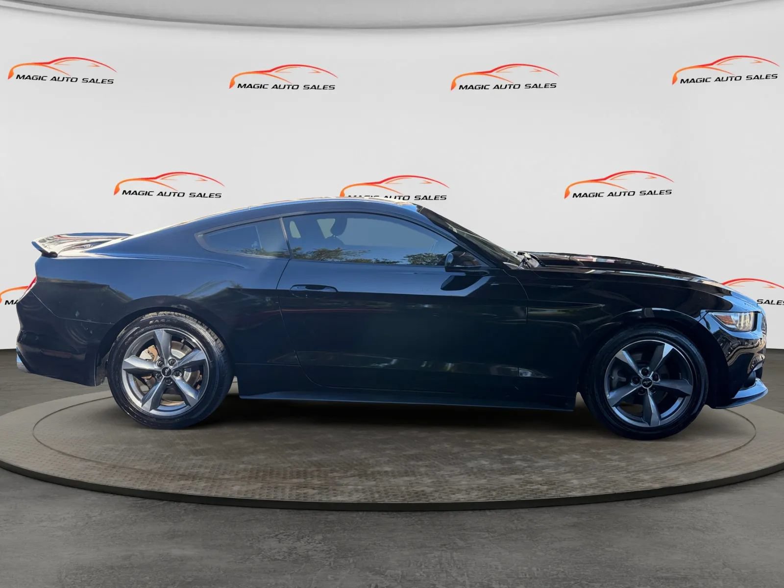 Used 2016 Ford Mustang Coupe w/ Equipment Group 051A RWD image 6