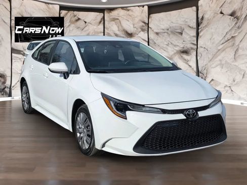 Used 2022 Toyota Corolla LE image 1