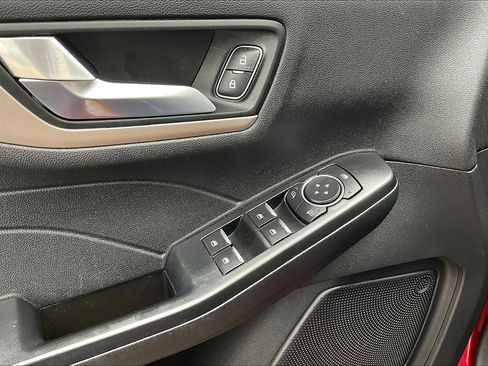 Used 2022 Ford Escape SEL image 34