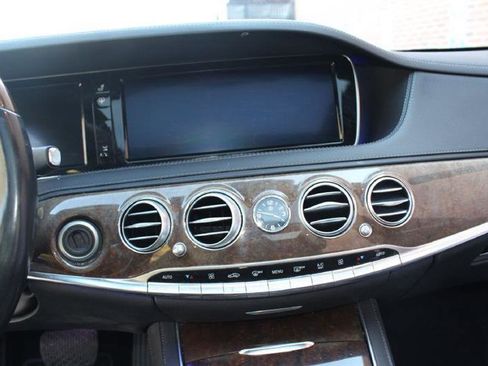 Used 2015 Mercedes-Benz S 550 4MATIC Sedan image 17