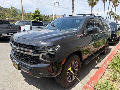 Used 2022 Chevrolet Suburban Z71 w/ Off-Road Capability Package AWD/4WD image 3