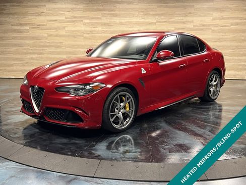 Used 2018 Alfa Romeo Giulia Quadrifoglio image 6