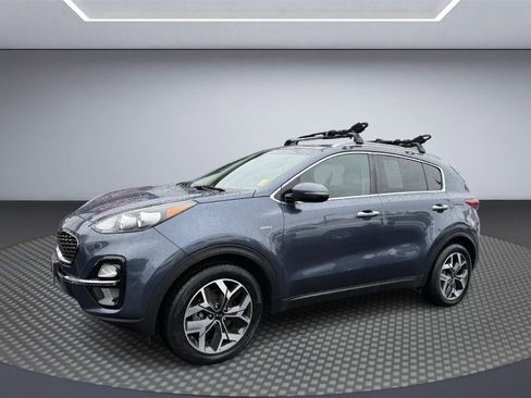 Used 2020 Kia Sportage EX image 2