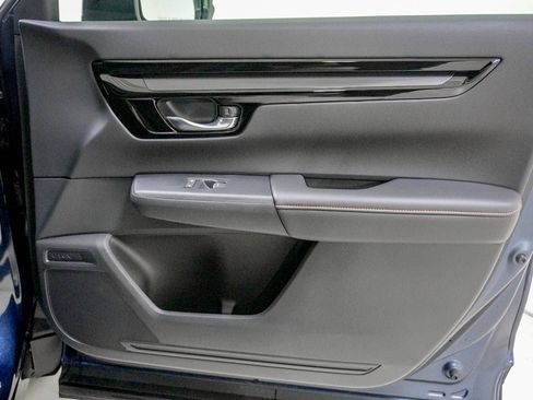 Used 2026 Honda CR-V Sport Touring image 33