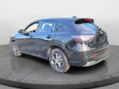 Certified 2024 Honda HR-V EX-L image 4