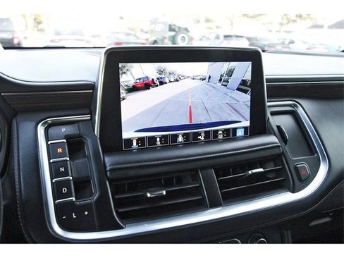 Used 2021 Chevrolet Tahoe High Country w/ Premium Package image 25